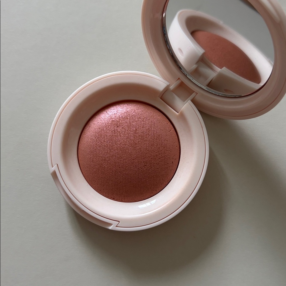 Rare Beuty Hope powder Blush Compact - Picture 2 of 4